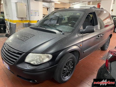 Chrysler Voyager 2.8 CRD cat SE Auto  usata