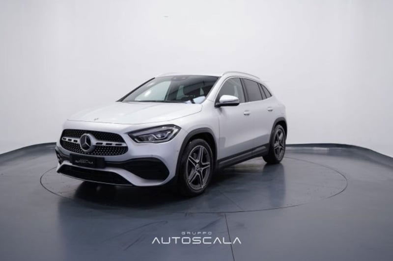 Mercedes-Benz GLA SUV 200 d Automatic Premium