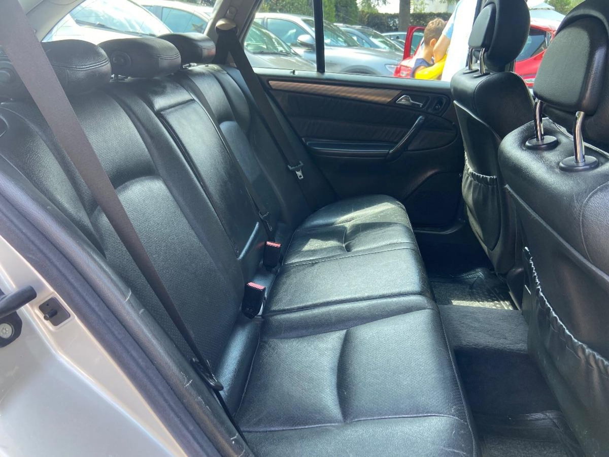 Mercedes-Benz Classe C Station Wagon 270 CDI cat Avantgarde (3)