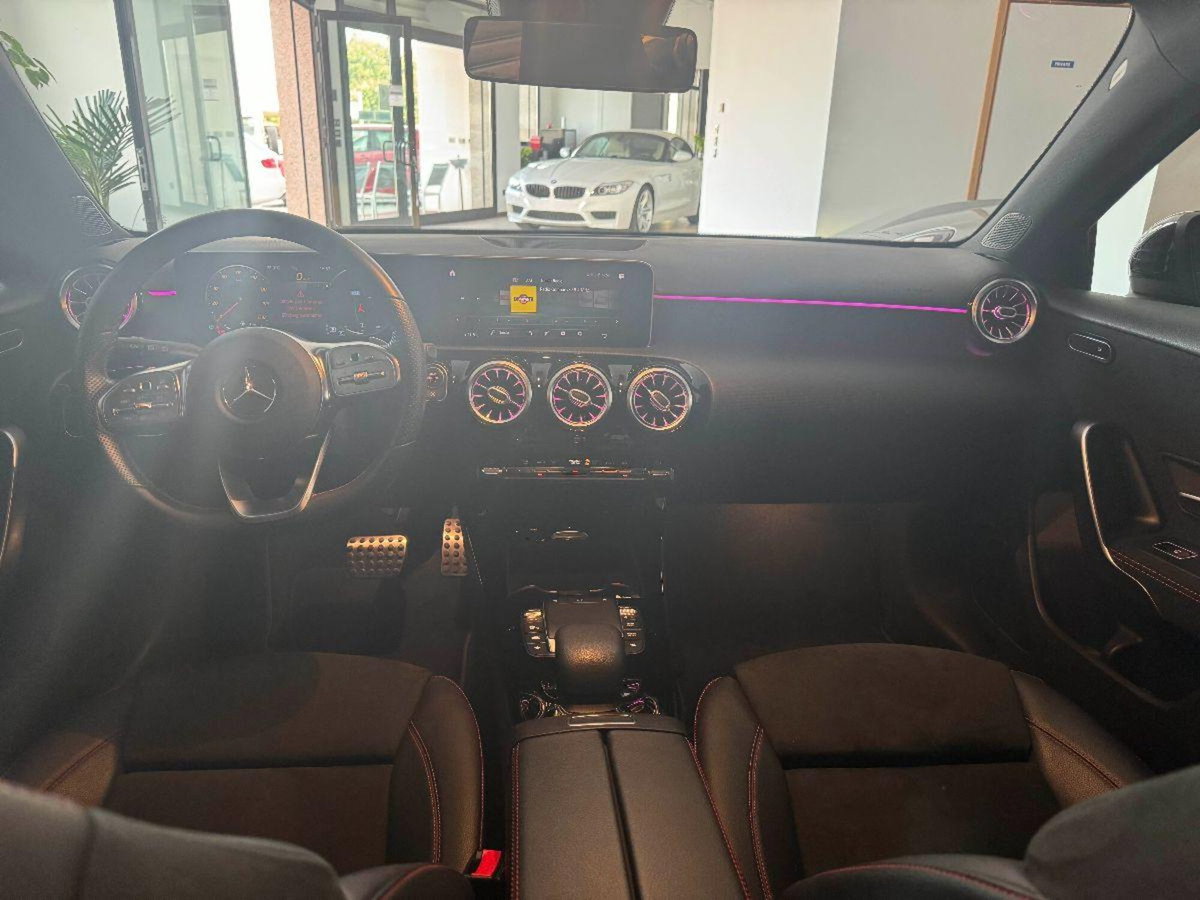 Mercedes-Benz Classe A 180 Automatic Premium (12)