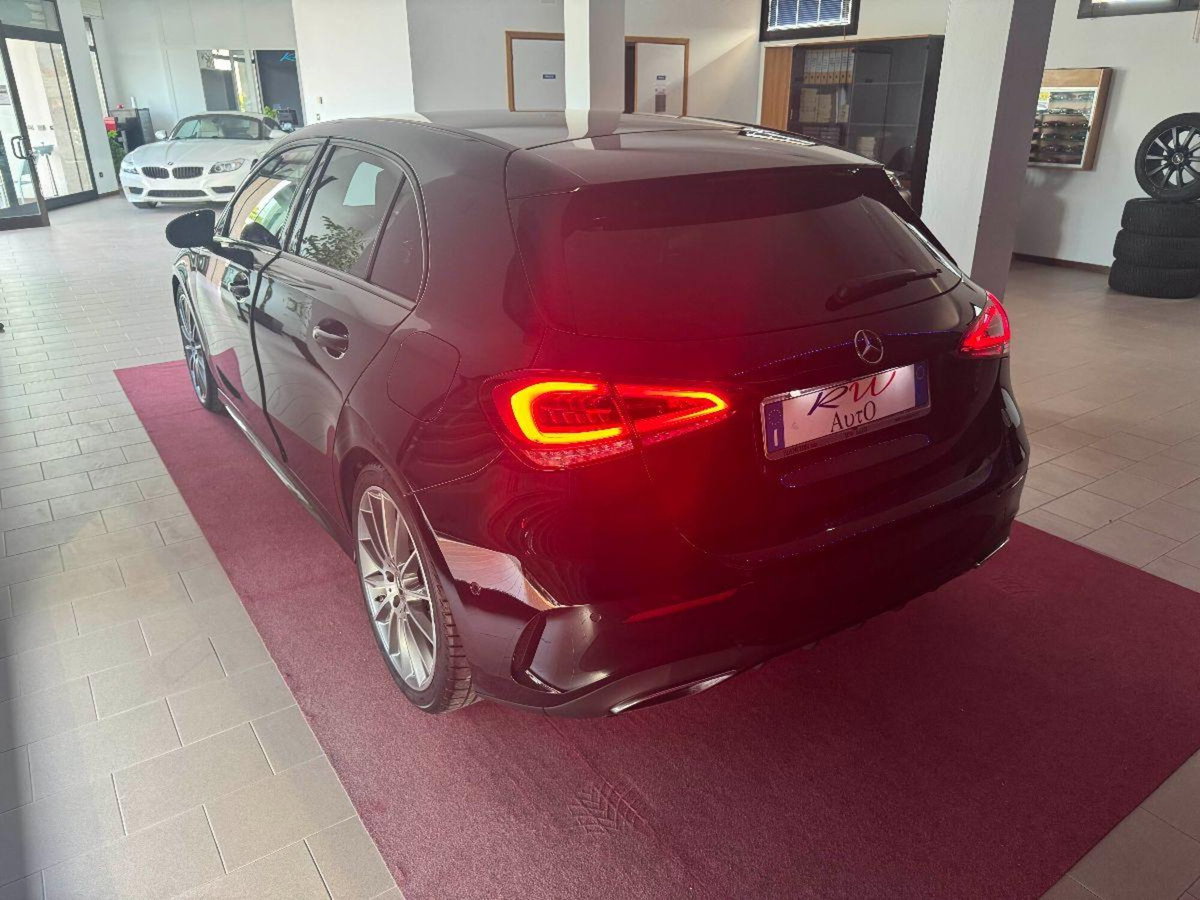 Mercedes-Benz Classe A 180 Automatic Premium (4)