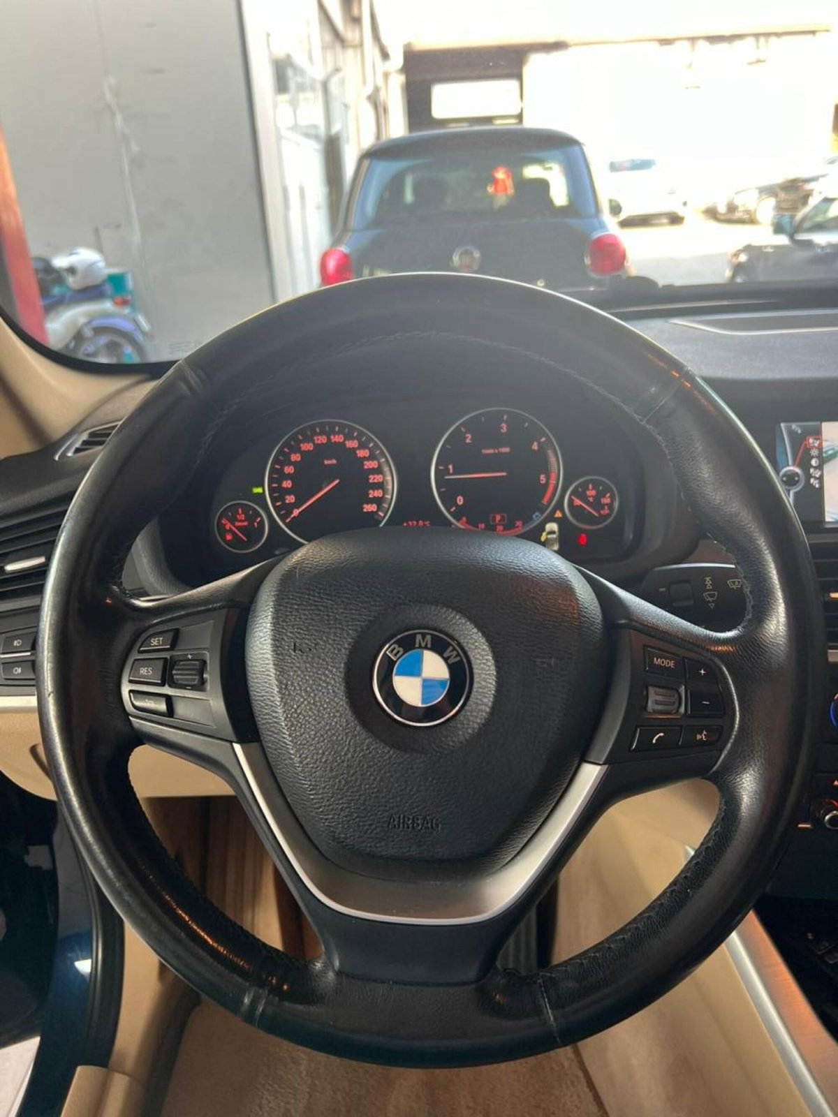 BMW X3 xDrive20d Futura (10)