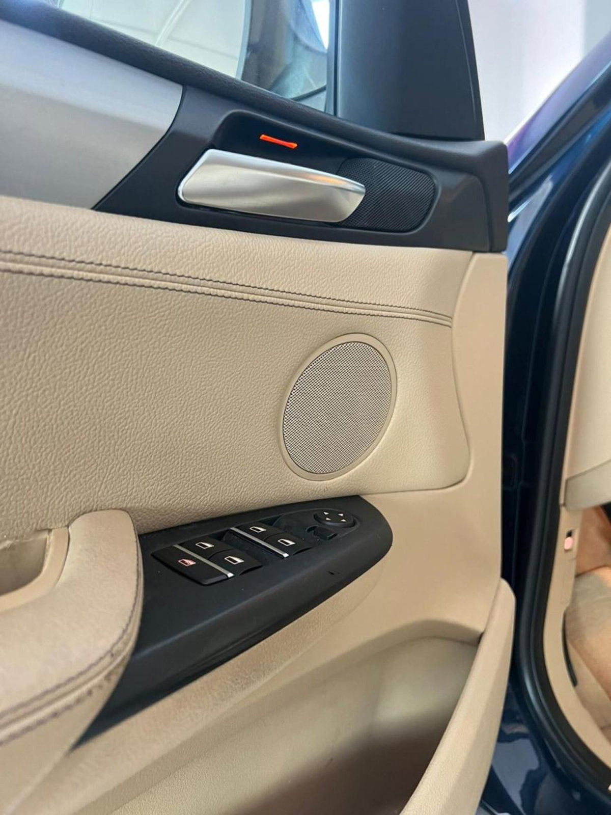 BMW X3 xDrive20d Futura (4)