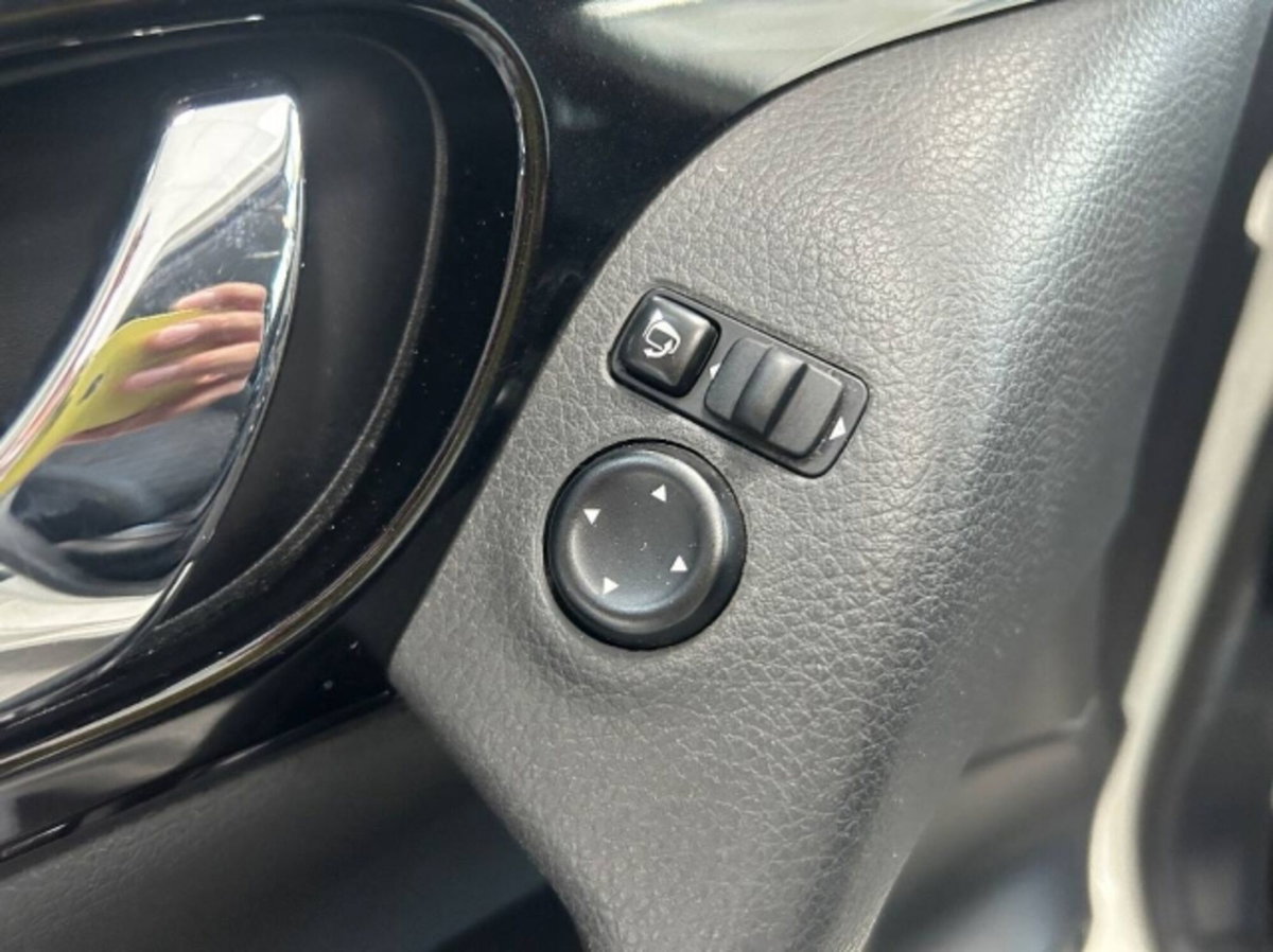 Nissan Qashqai 1.5 dCi Business (14)