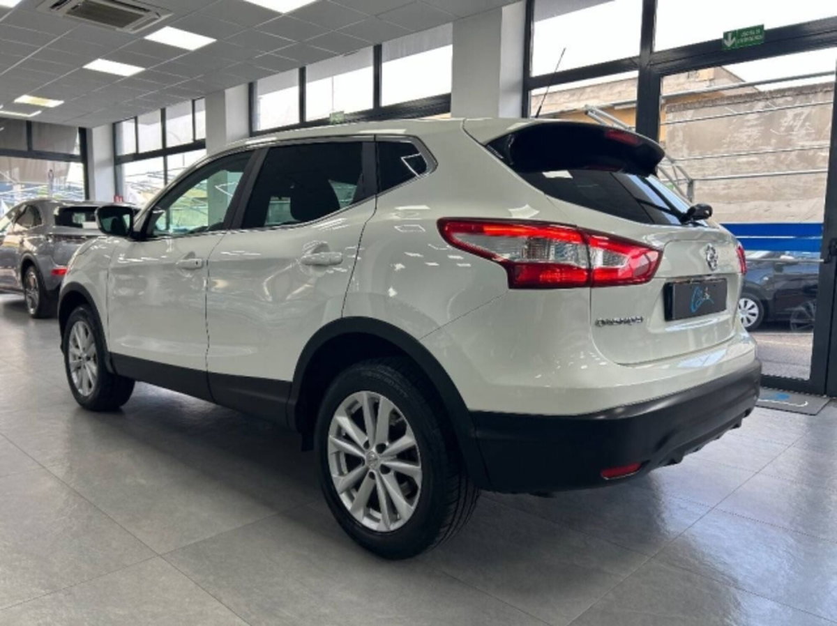 Nissan Qashqai 1.5 dCi Business (6)