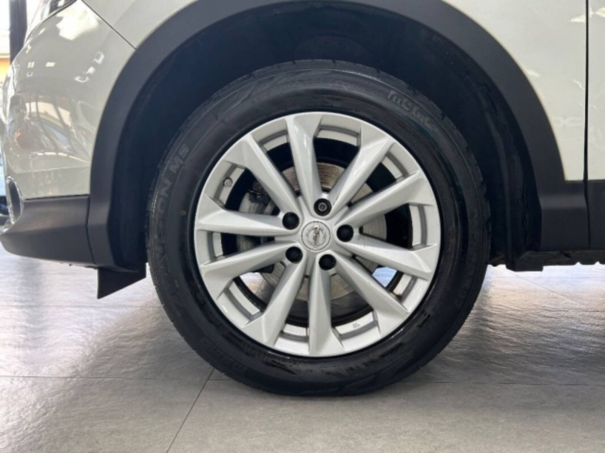 Nissan Qashqai 1.5 dCi Business (8)