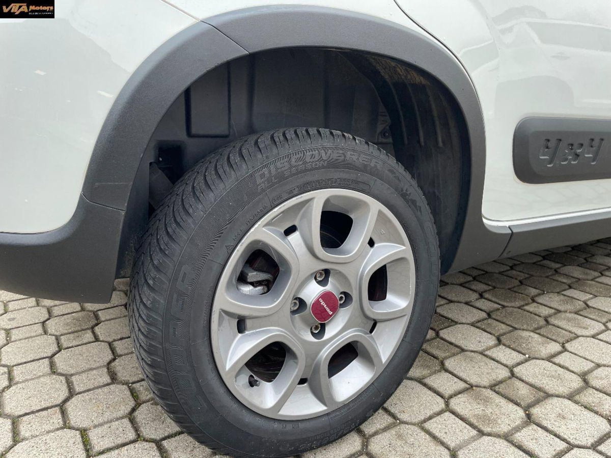 Fiat Panda 1.3 MJT 95 CV S&S 4x4 (5)