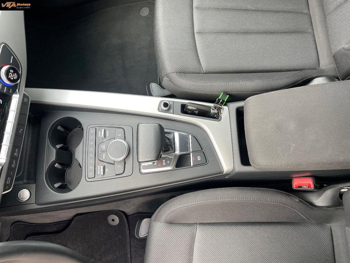 Audi A4 Avant 35 TDI S tronic Business (18)