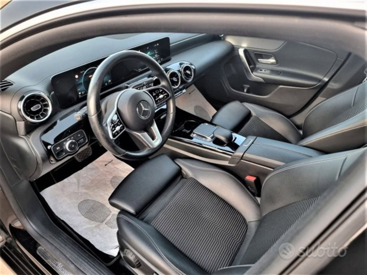 Mercedes-Benz CLA 180 d Automatic Sport (11)