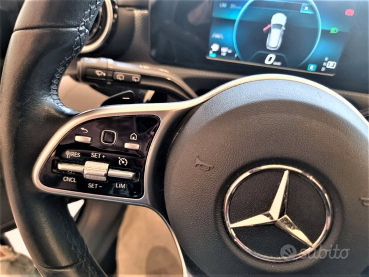 Mercedes-Benz CLA 180 d Automatic Sport (17)