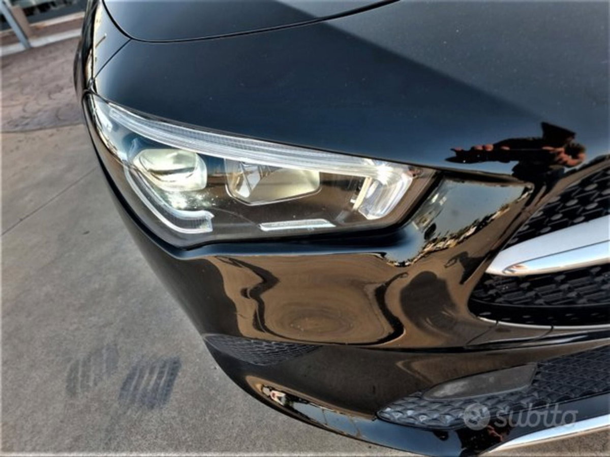 Mercedes-Benz CLA 180 d Automatic Sport (9)