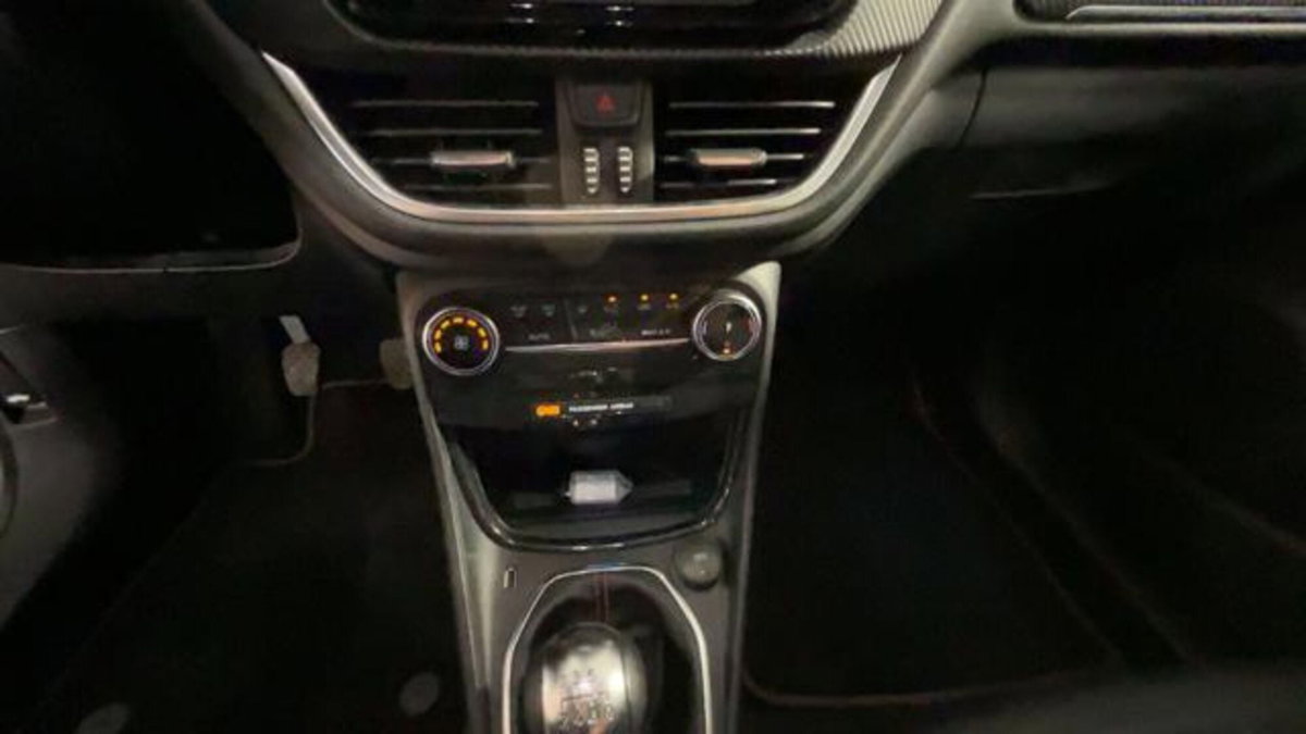 Ford Puma 1.0 EcoBoost Hybrid 125 CV S&S aut. ST-Line X (11)