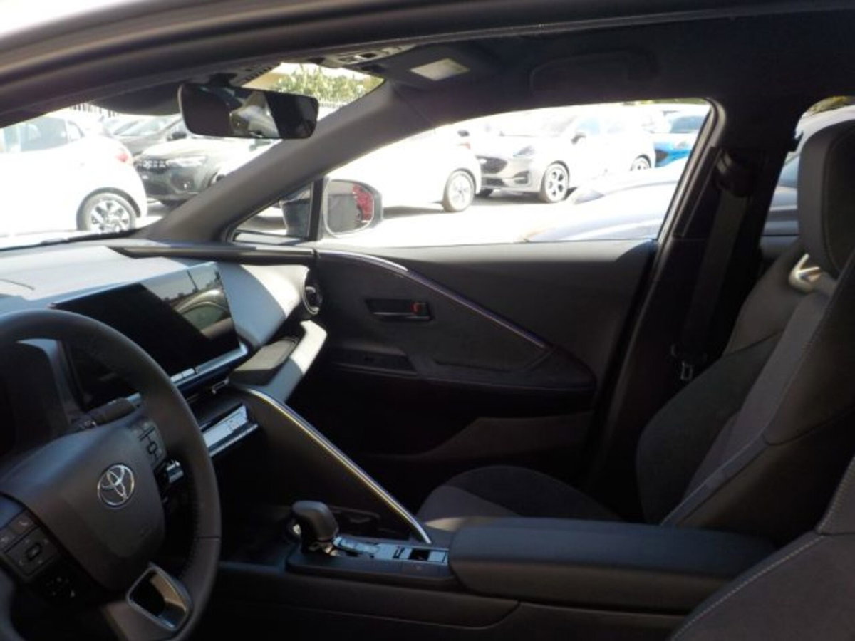 Toyota Toyota C-HR 1.8 hv Lounge fwd e-cvt (7)
