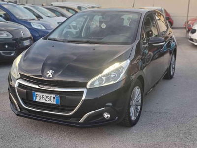 Peugeot 208 82 5 porte Allure  usata