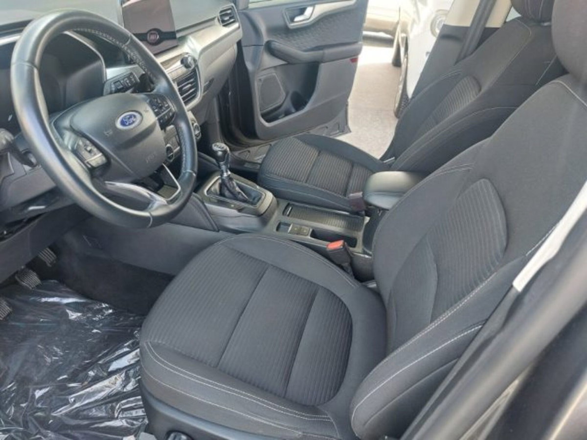 Ford Kuga 1.5 EcoBlue 120 CV 2WD Titanium (13)