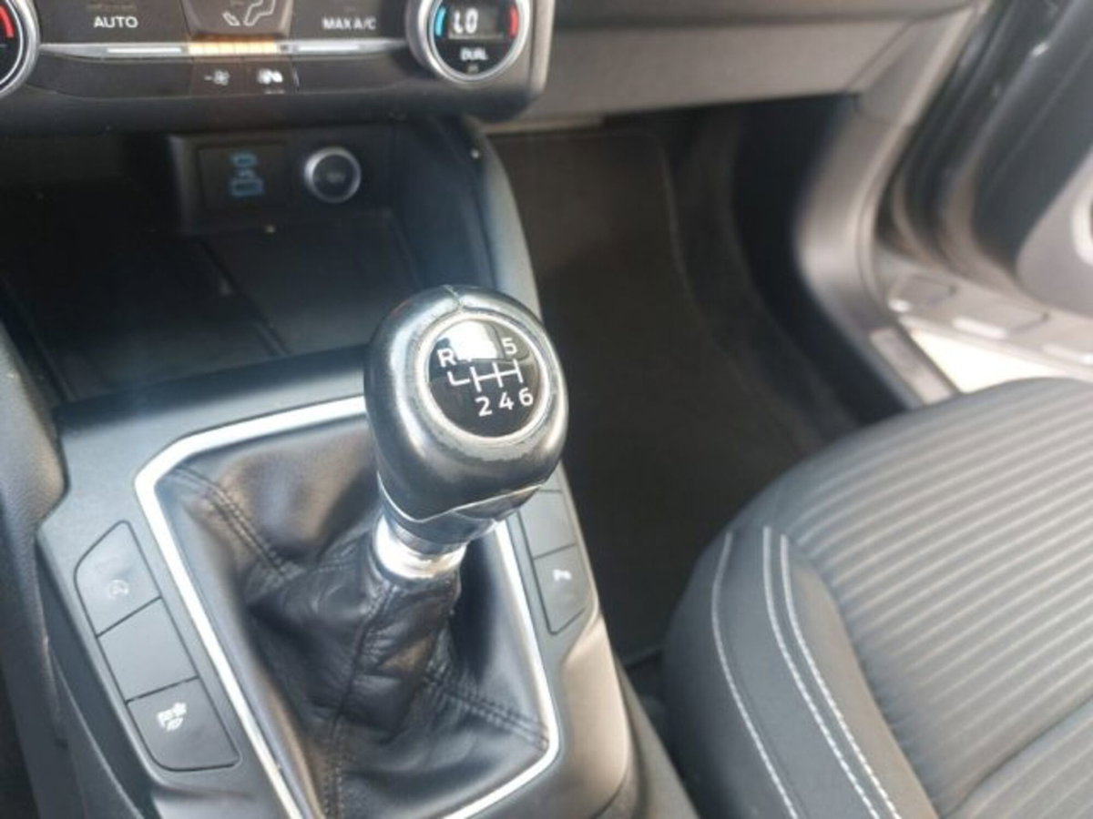 Ford Kuga 1.5 EcoBlue 120 CV 2WD Titanium (16)
