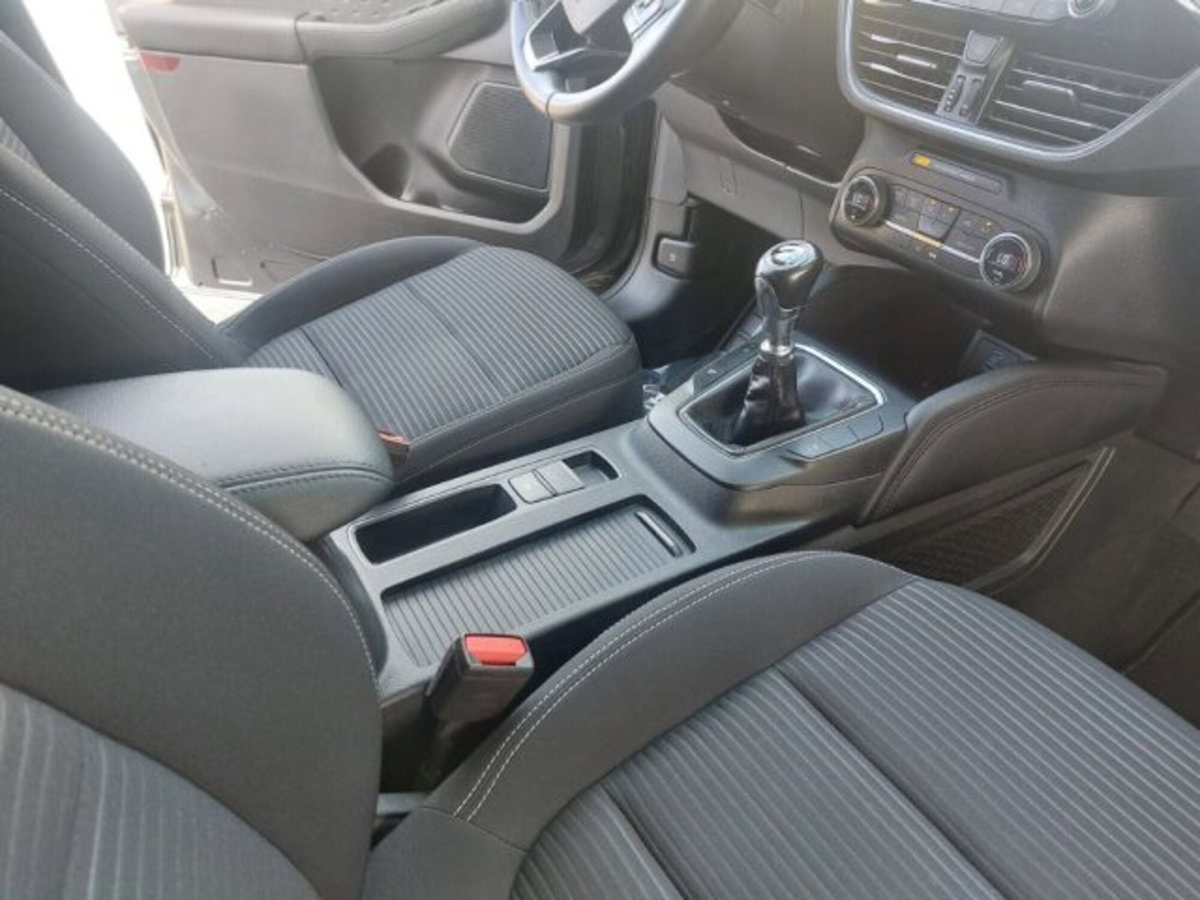Ford Kuga 1.5 EcoBlue 120 CV 2WD Titanium (19)