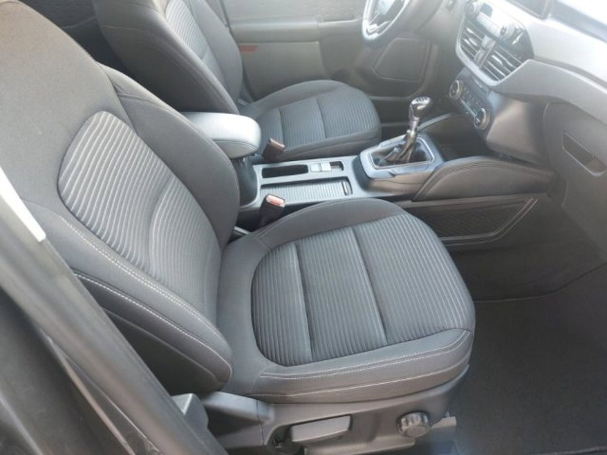 Ford Kuga 1.5 EcoBlue 120 CV 2WD Titanium (6)