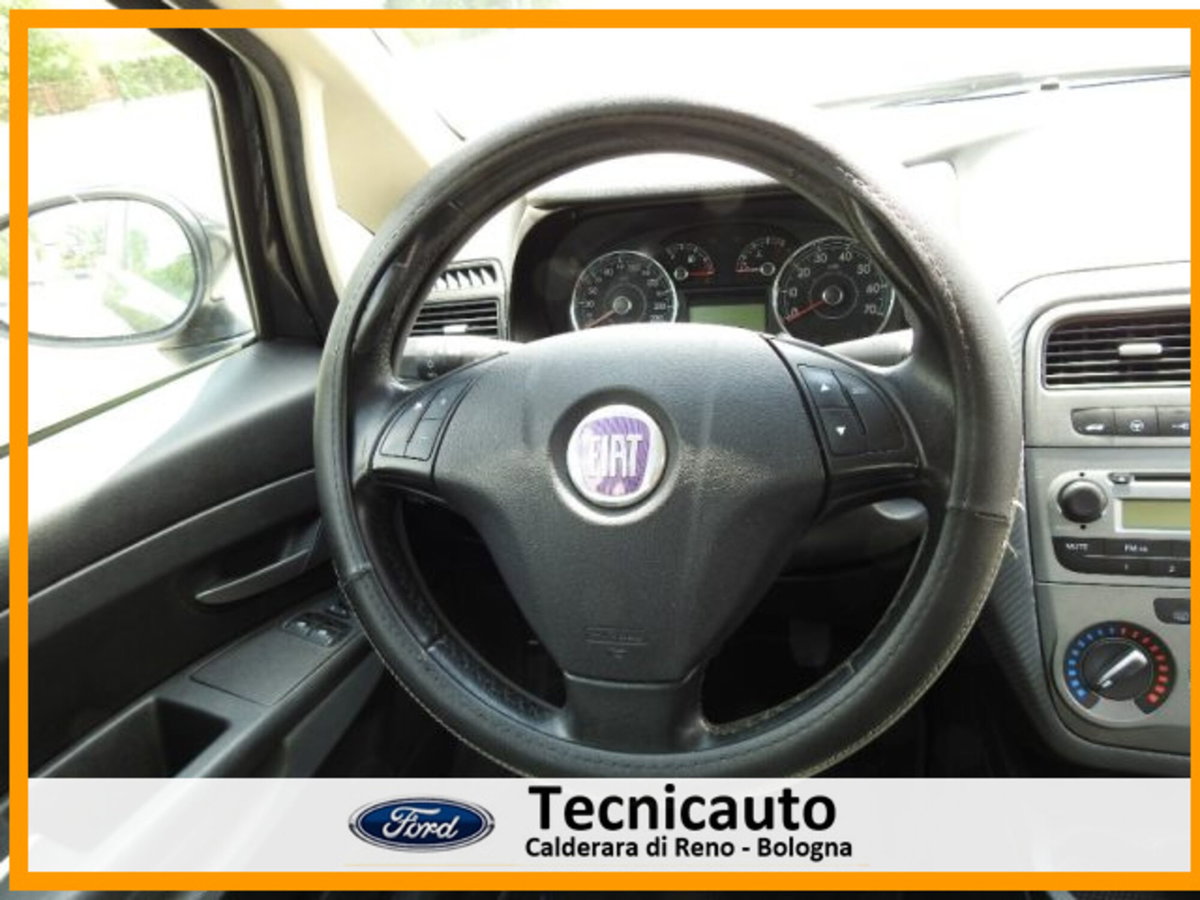Fiat Grande Punto 1.4 GPL 5 porte Dynamic (14)