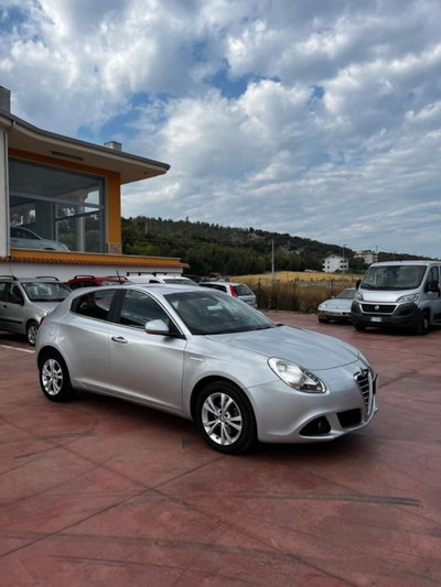 Alfa Romeo Giulietta 1.6 JTDm-2 Distinctive (4)