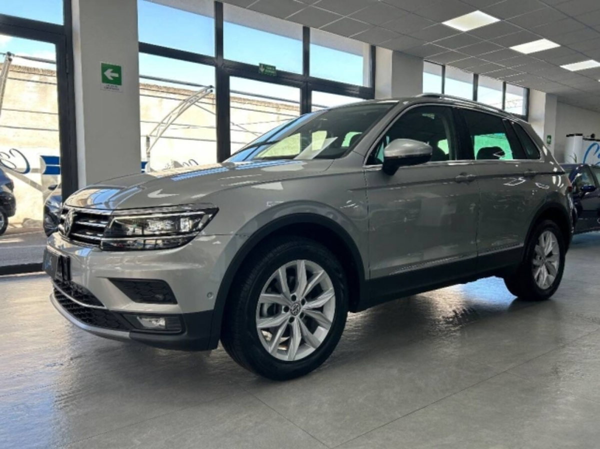 Volkswagen Tiguan 2.0 TDI 150CV 4MOTION DSG Sport & Style BMT (3)