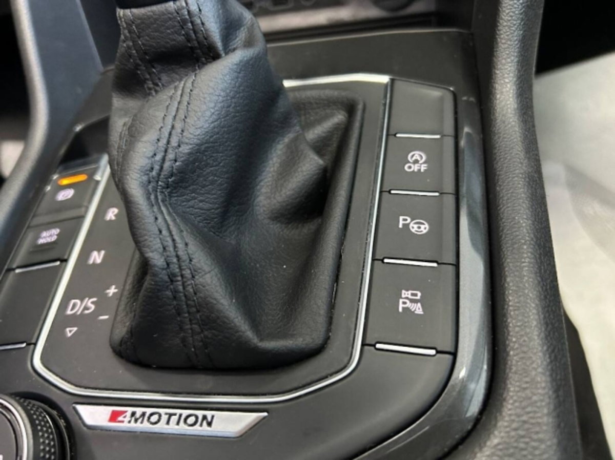 Volkswagen Tiguan 2.0 TDI 150CV 4MOTION DSG Sport & Style BMT (20)