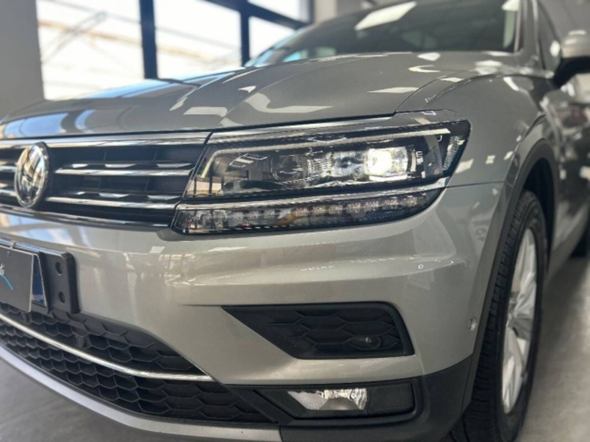 Volkswagen Tiguan 2.0 TDI 150CV 4MOTION DSG Sport & Style BMT (7)