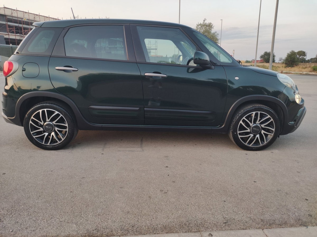 Fiat 500L 1.6 Multijet 120 CV Cross (2)
