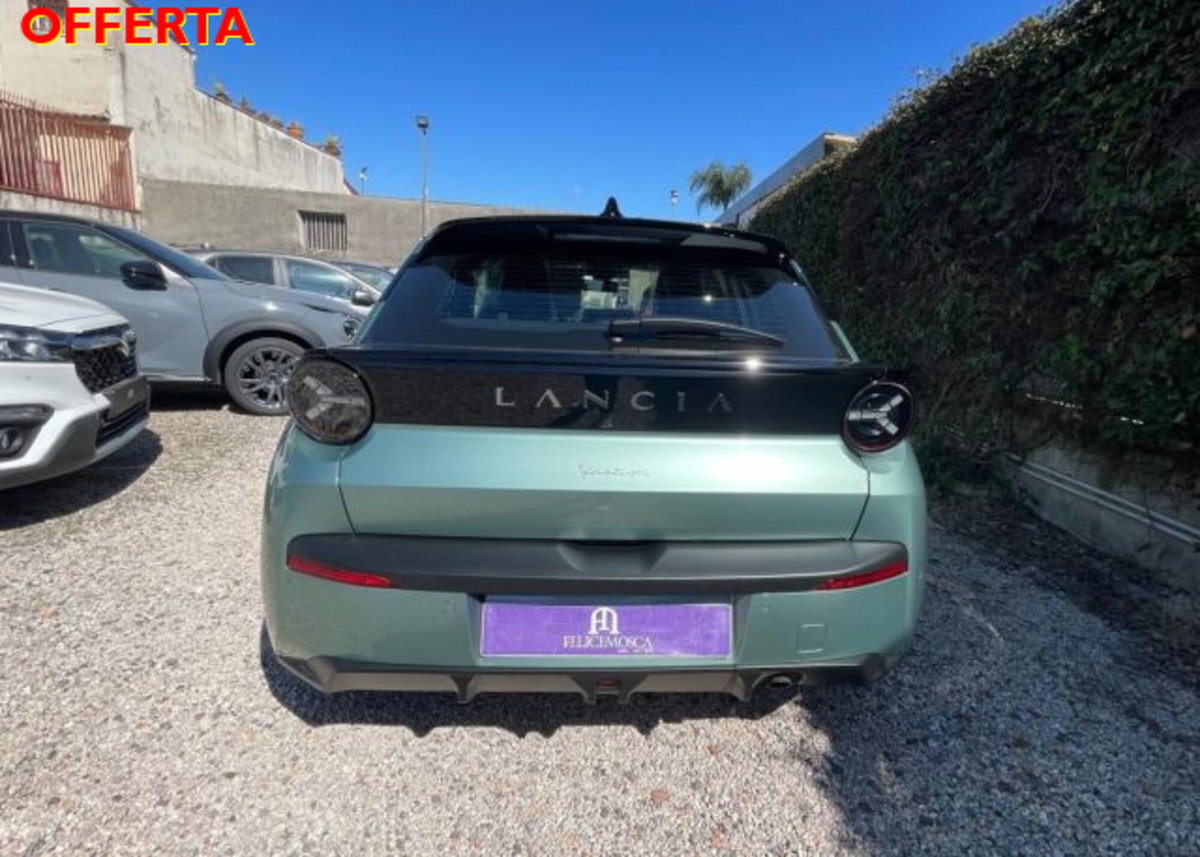 Lancia Ypsilon 1.2 mhev Edizione Limitata Cassina e-dct (10)