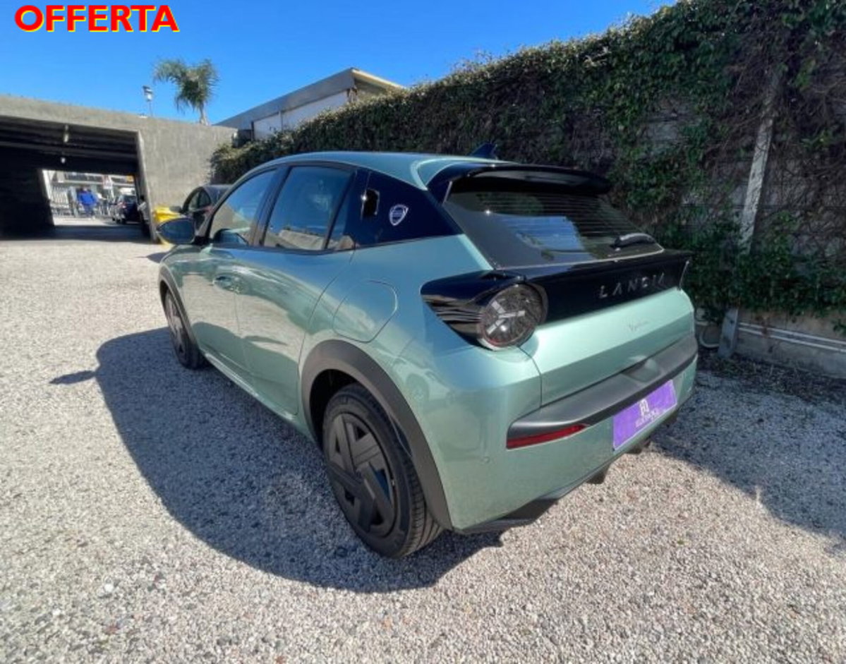 Lancia Ypsilon 1.2 mhev Edizione Limitata Cassina e-dct (12)