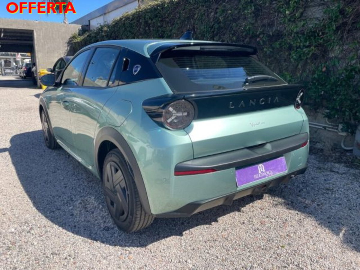 Lancia Ypsilon 1.2 mhev Edizione Limitata Cassina e-dct (6)