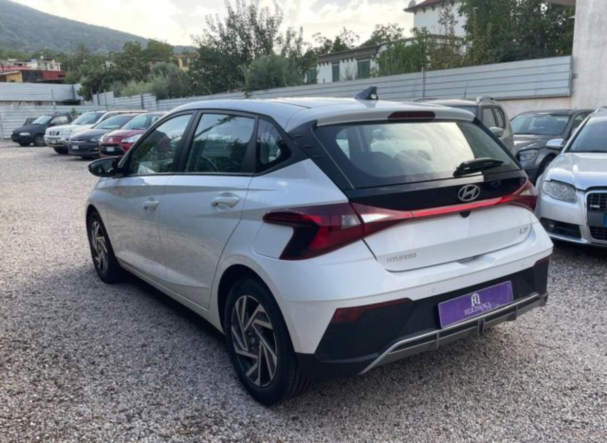 Hyundai i20 1.2 MPI MT GPL ConnectLine (7)