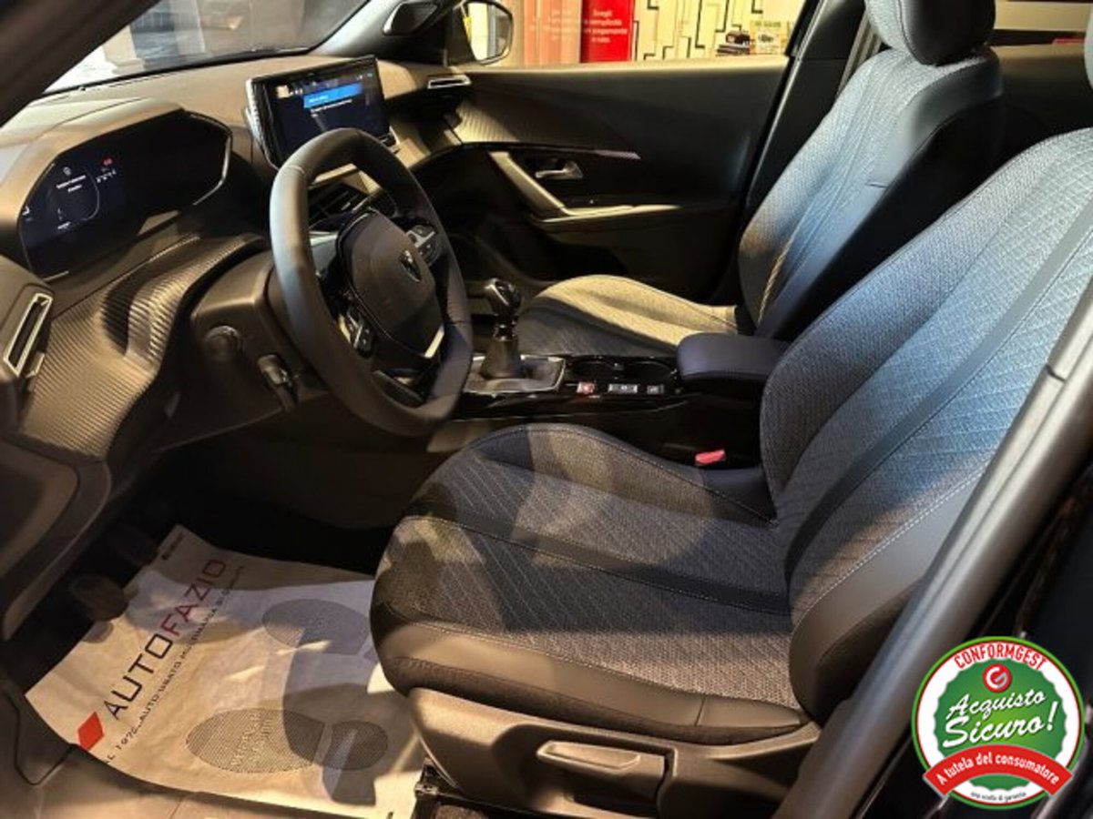 Peugeot 2008 PureTech 100 S&S Allure (7)