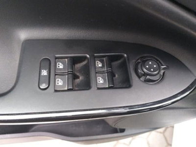 Alfa Romeo Giulietta 1.6 JTDm-2 Giulietta (17)