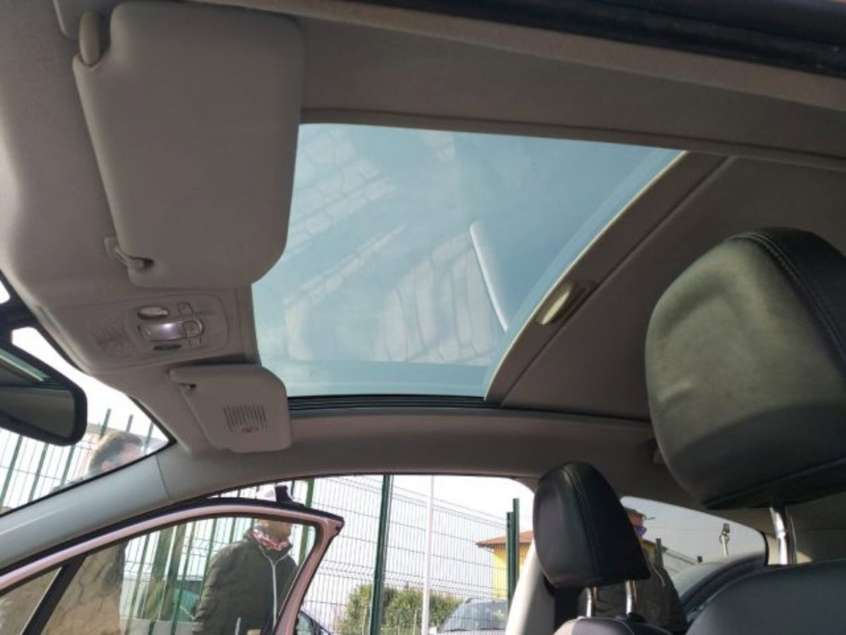 Peugeot 208 HDi 68 CV 3 porte Access (12)