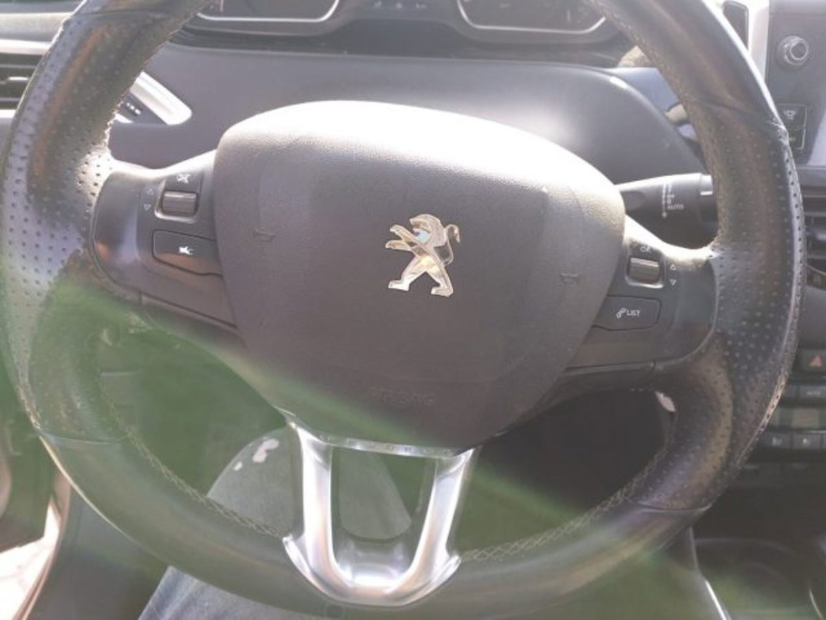 Peugeot 208 HDi 68 CV 3 porte Access (13)