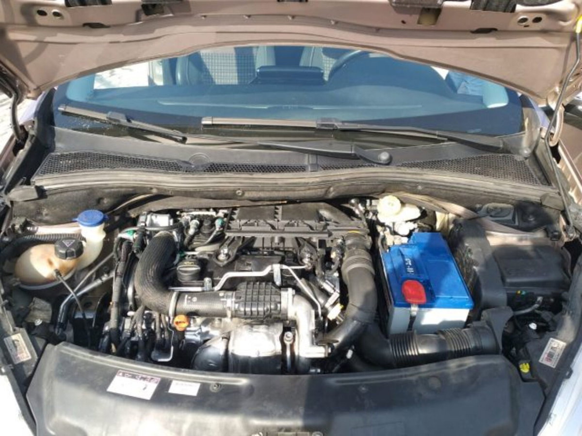 Peugeot 208 HDi 68 CV 3 porte Access (15)