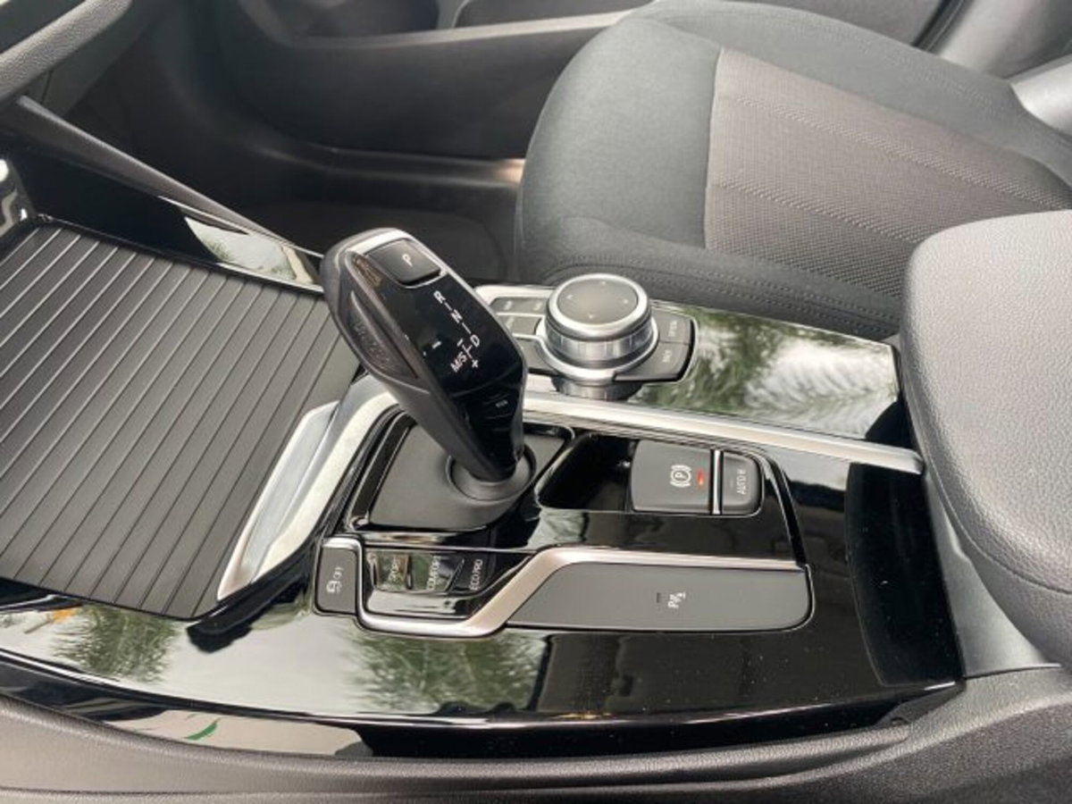 BMW X3 sDrive18d Business Advantage Aut. (14)