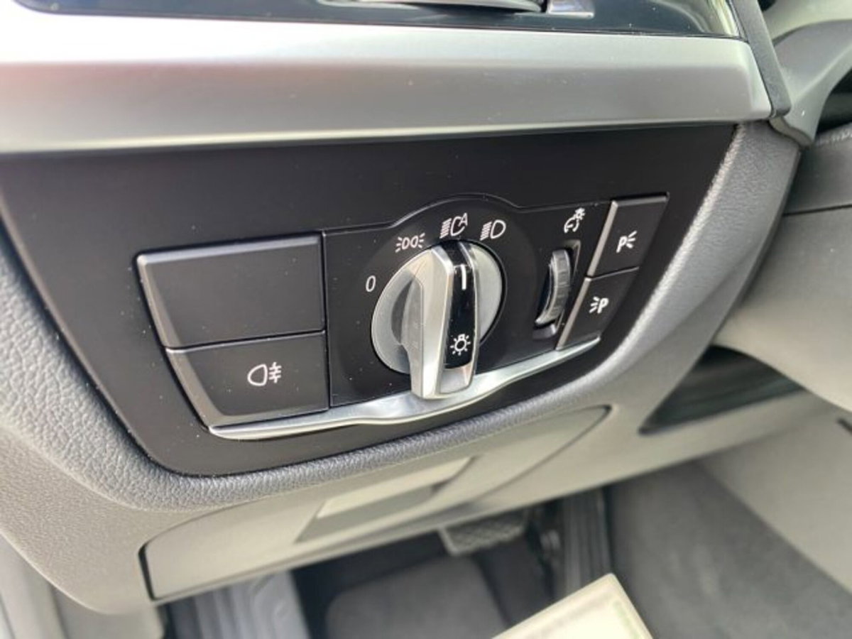 BMW X3 sDrive18d Business Advantage Aut. (15)