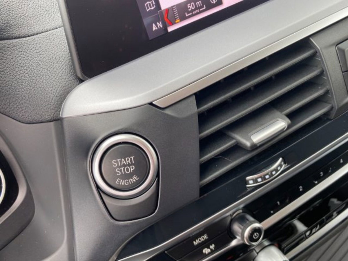 BMW X3 sDrive18d Business Advantage Aut. (18)