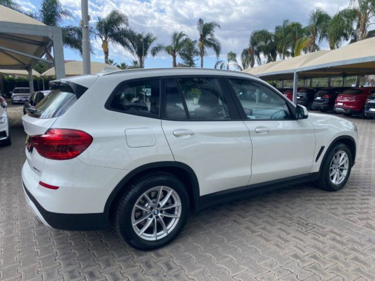BMW X3 sDrive18d Business Advantage Aut. (4)