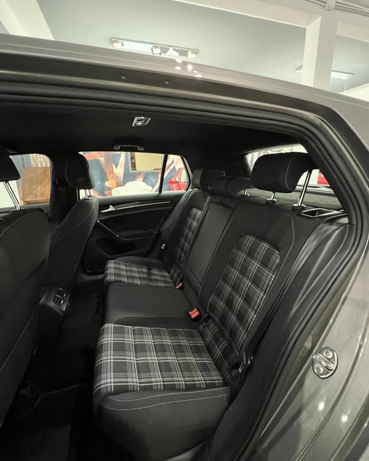 Volkswagen Golf GTD 2.0 TDI 5p. BlueMotion Technology (8)