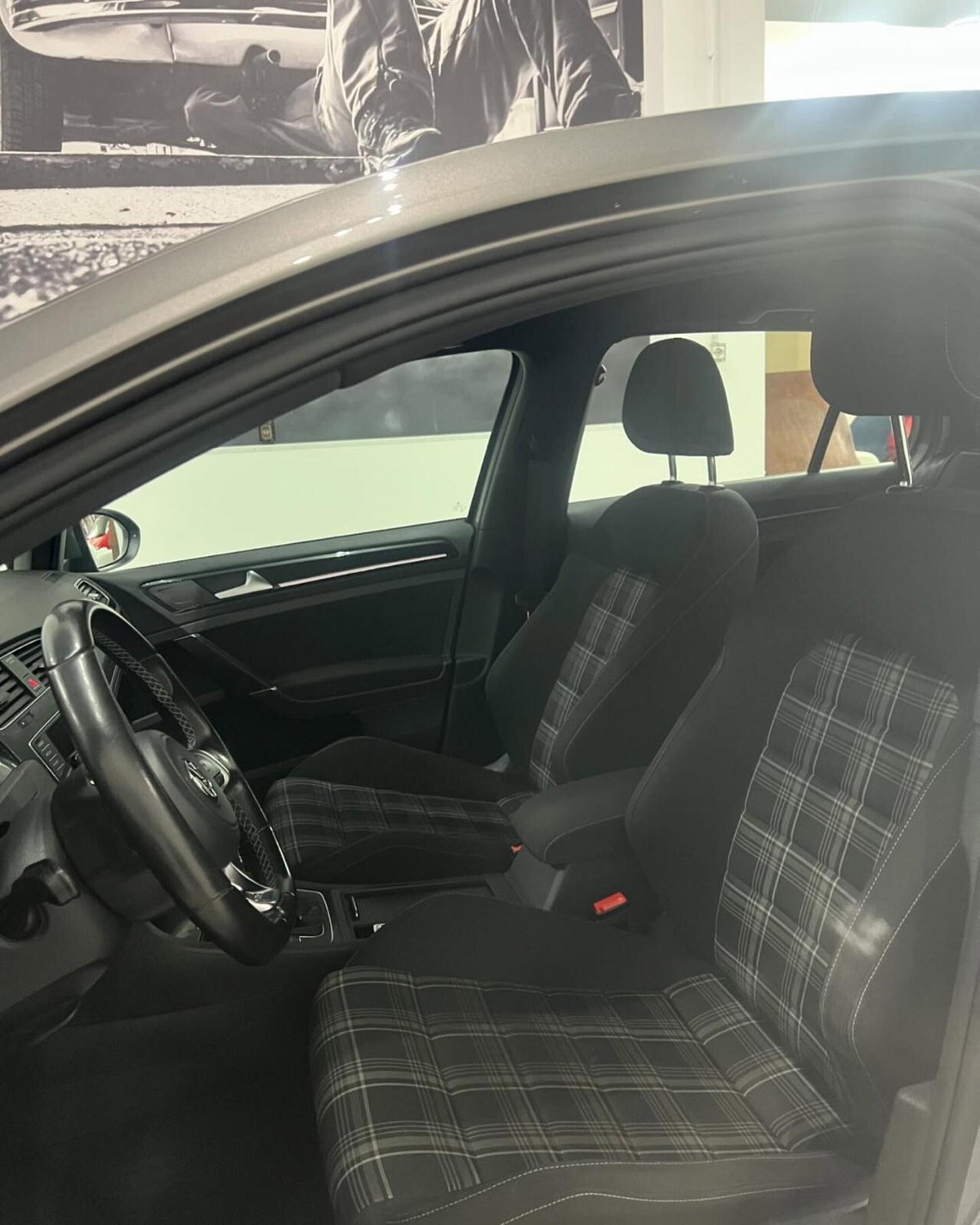 Volkswagen Golf GTD 2.0 TDI 5p. BlueMotion Technology (9)