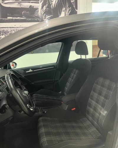 Volkswagen Golf GTD 2.0 TDI 5p. BlueMotion Technology (9)