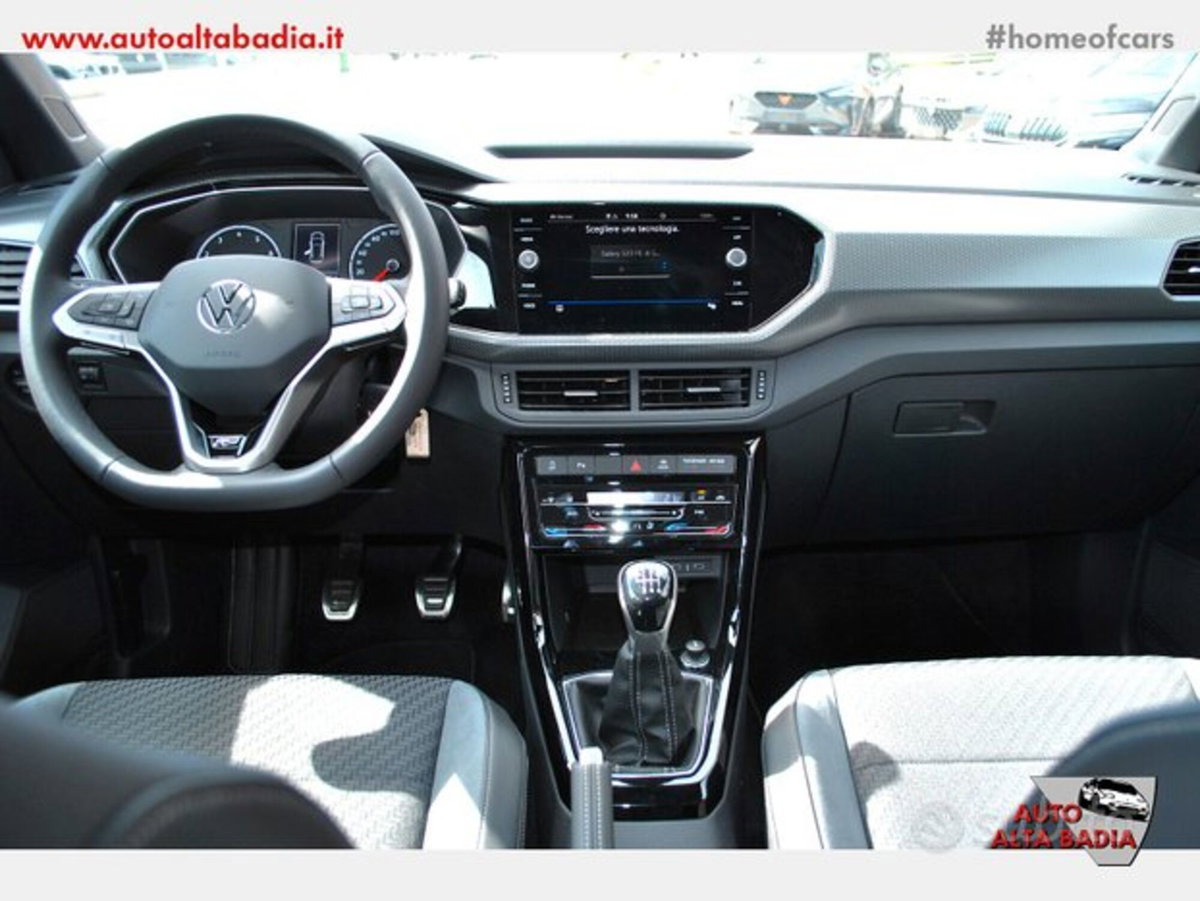 Volkswagen T-Cross 1.0 TSI Sport (9)