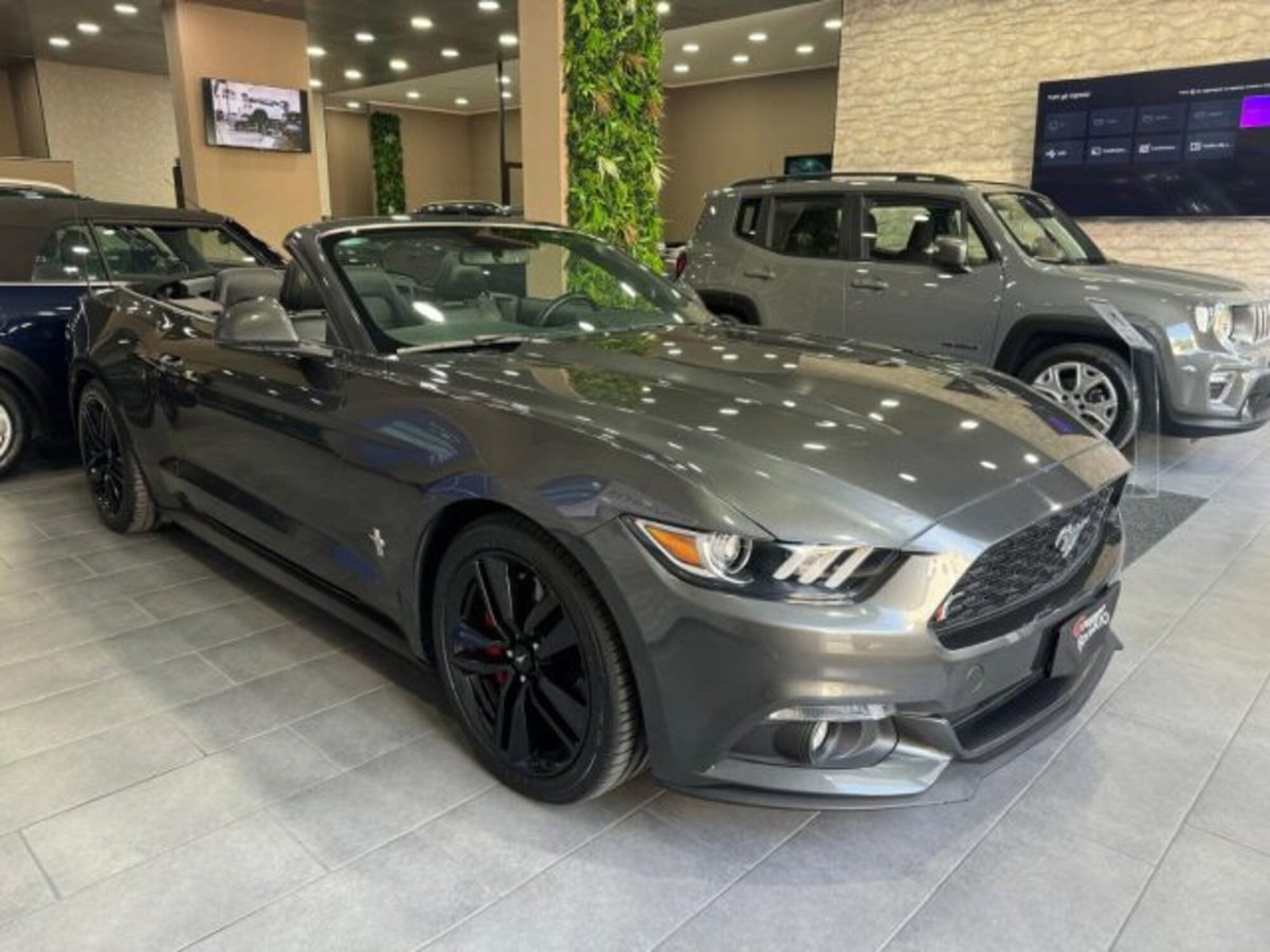 Ford Mustang Cabrio Convertible 2.3 EcoBoost (2)