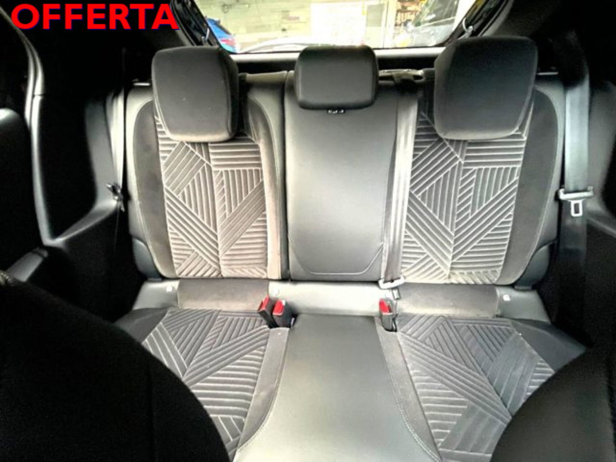 Lancia Ypsilon 1.2 mhev Edizione Limitata Cassina e-dct (11)
