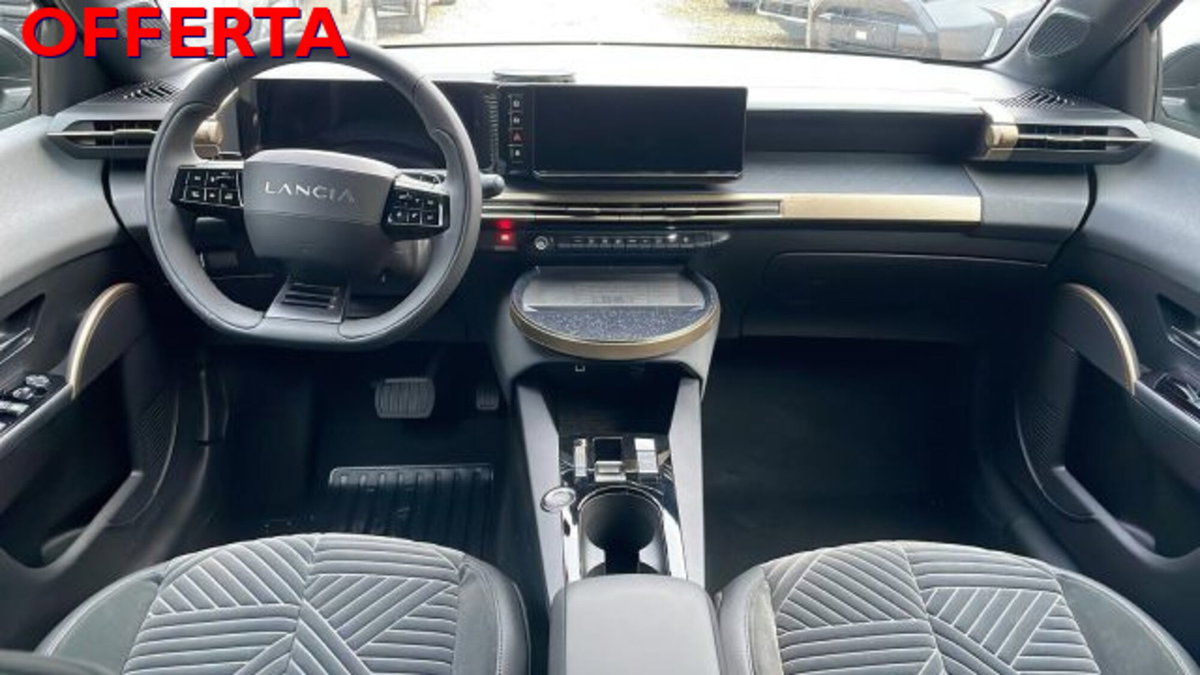 Lancia Ypsilon 1.2 mhev Edizione Limitata Cassina e-dct (14)