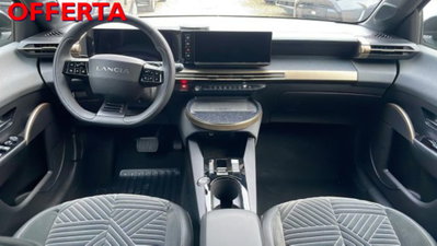 Lancia Ypsilon 1.2 mhev Edizione Limitata Cassina e-dct (14)