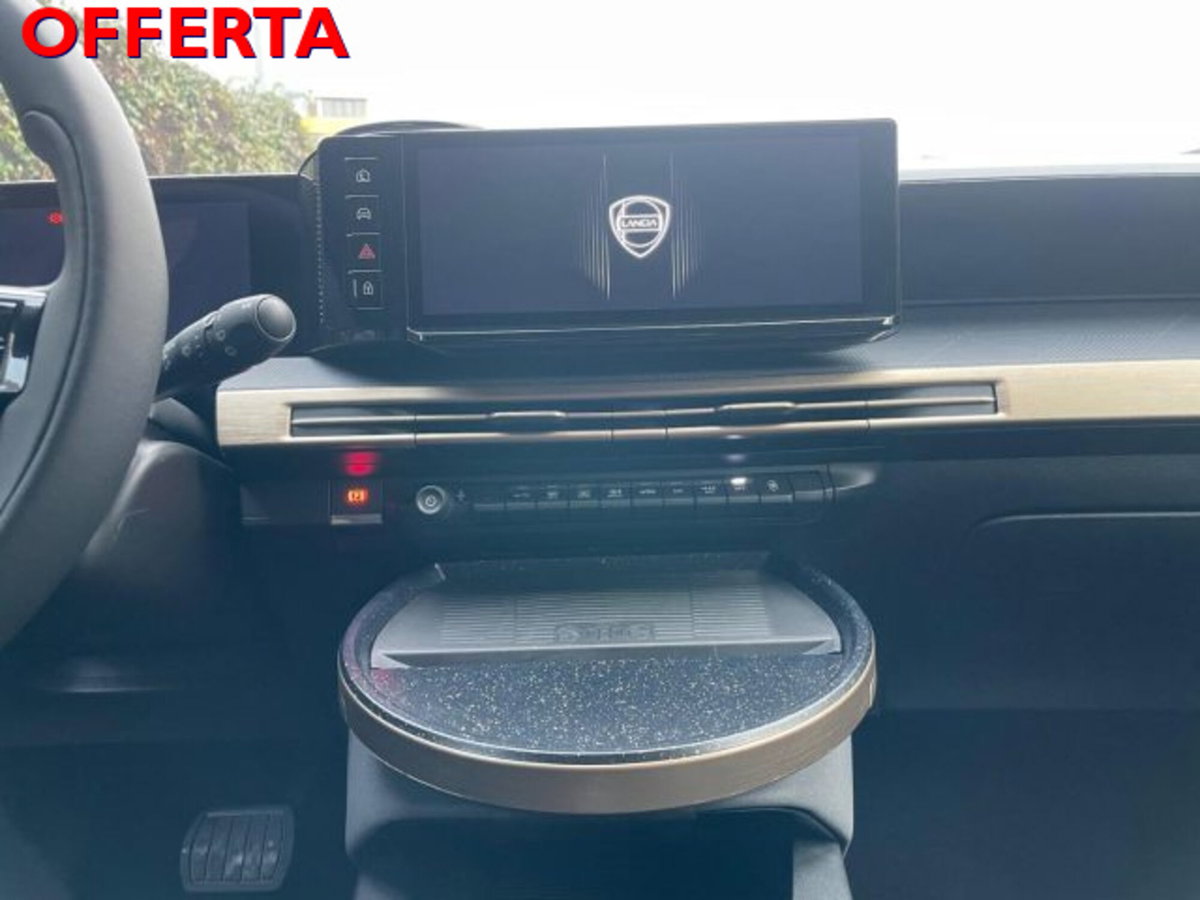 Lancia Ypsilon 1.2 mhev Edizione Limitata Cassina e-dct (9)